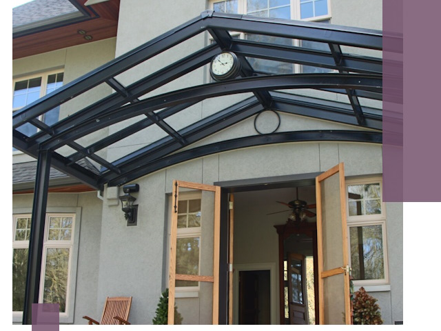 Изготовление и монтаж навесов и козырьков в Лысьве