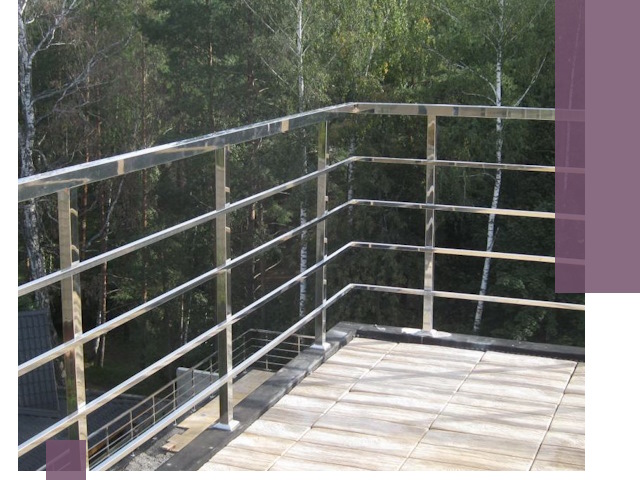 Парапеты из нержавеющей стали в Лысьве — изготовление и монтаж