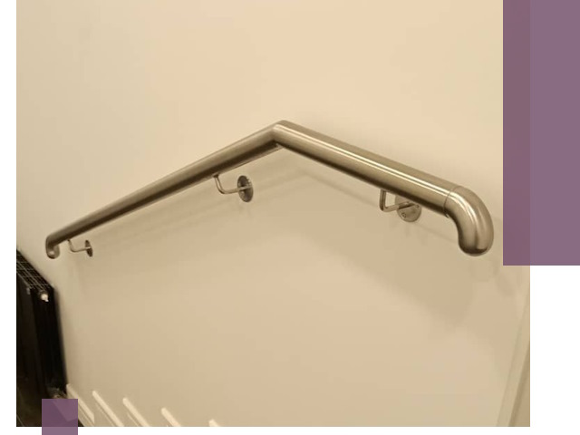 Изготовление пристенных поручней в Лысьве под ключ за сроки